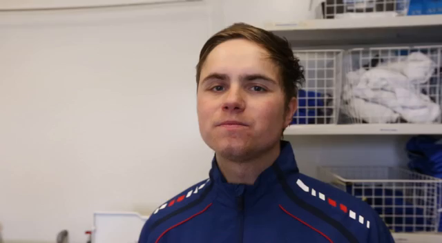 Donni: Hættir að æfa á rollutúninu