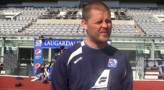 Siggi Raggi: Gott fyrir stelpur að spila við stráka