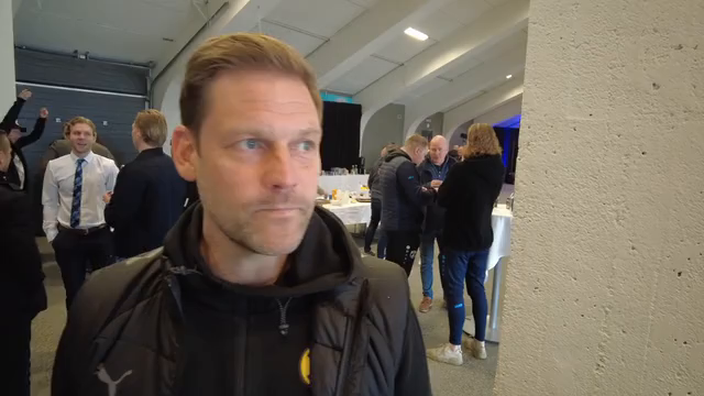 Skagamenn skoða markaðinn - Slitin hásin og einungis einn heill miðvörður