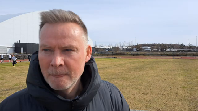 Heimir: Sérfræðingur segir aðalvöllinn ekki kláran fyrr en eftir 3-4 vikur